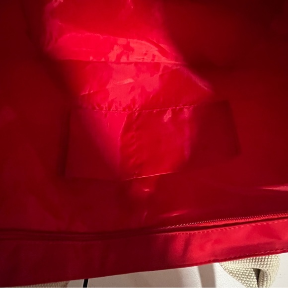 Red Quilted Tote Bag Gold Hardware Detail Canvas Strap Zip Closure NWOT - Picture 8 of 9